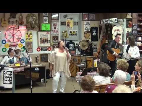 Melissa Luman: "Lonely Women Make Good Lovers" on The "Viva! NashVegas® Radio Show"