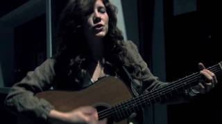 Caroline Smith &amp; the Good Night Sleeps &quot;Tying My Shoes&quot; - watch in HD