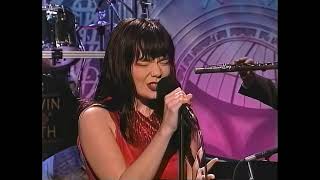 Björk : It's Oh So Quiet (The Tonight Show 1995) HD