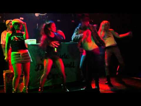 Attitude Dancehall Crew con FLY KATANAH&King Horror en la Swagga Dancehall Party Vol.2 MURCIA