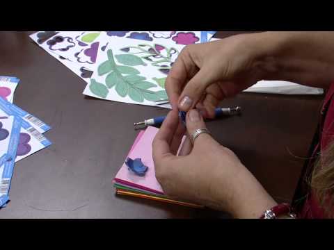 Mulher.com - 29/09/2015 - Rosa em papel de scrap - Susan Mason