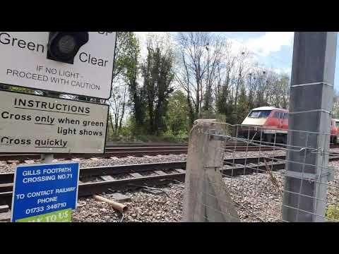 0Q76, 57305 dragging four 91s off to Newport for scrap through Offord, May 10th 2021.