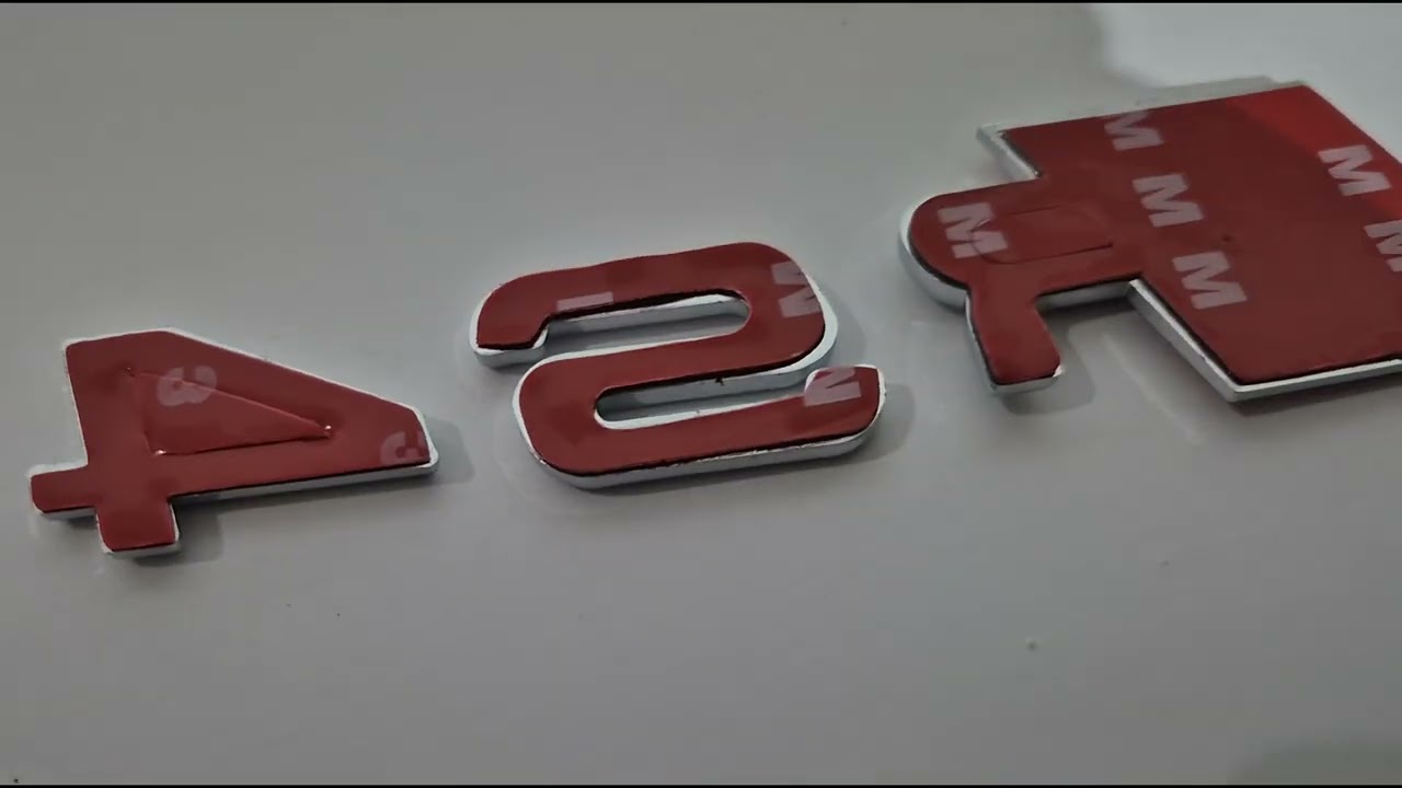Audi Надпись RS4 Video 1