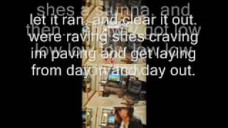 Nickasaur-Rocketships and Radios (lyrics)