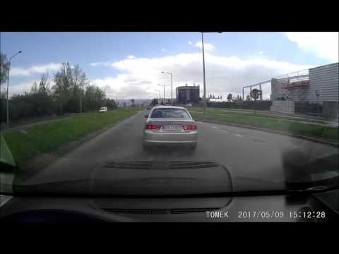 spieszący się kierowca hondy w Nowym Sączu