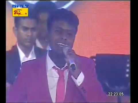 SAMANALA LATHAAWAKIN - යූත් එක්ස්ට්‍රීම් සමග තුසිත මධුරංගගේ සජීවි ගායනය 2016-04-02 #musicalshows