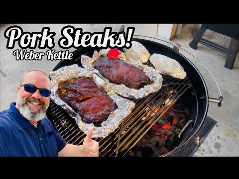 Steaks de porc sur le barbecue au charbon Weber Kettle | Weber Kettle Master Touch | #barbecue #n...