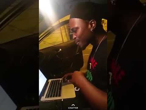 EDDAY BAY KOU MOTO LA