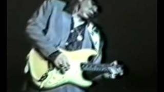 Stevie Ray Vaughan - &quot;The Sky is Crying&quot; - Live in Iowa 1987