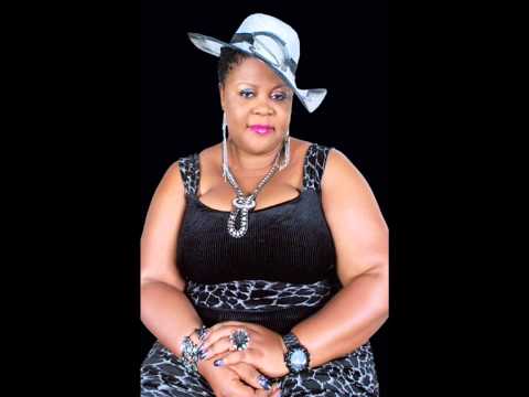 Doreen Mutiibwa - Obulungi Kwefako (Ugandan Music)