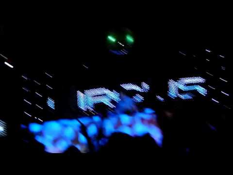 George Acosta - Satellite outro @ Circus (4-23-11)