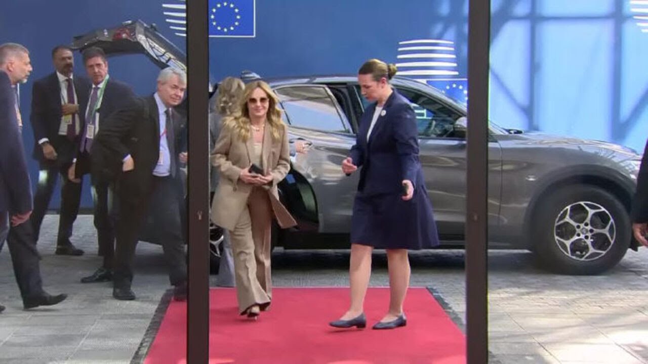 Meloni arriva al Consiglio Ue di Bruxelles