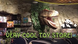 Cool toy store with Dinosaur-theme! Toys! Toy shopping the way it should be! (Doha Airport, Qatar)