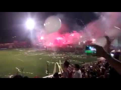 "Recibimiento Final Federal "B" 2.015 - San Martín (Mza) vs Defensores de Pronunciamiento " Barra: Los Leones del Este &bull; Club: San Martín de Mendoza