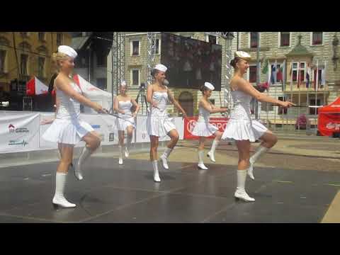 MAŽORETKY  KMOCHŮV  KOLÍN  2018