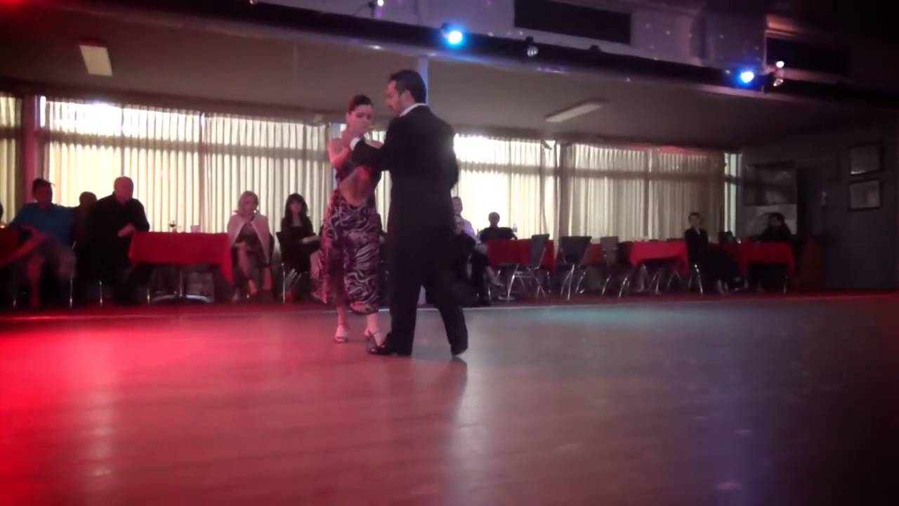 Carolina Bonaventura y Fernando Paulo Galera 20 April 2014 in Sydney Song 1