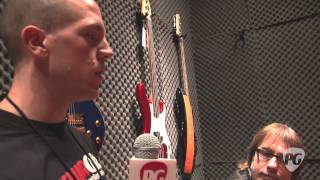 Video thumbnail for NAMM '11 - Orange Amps TH100 Demo by Premier Guitar