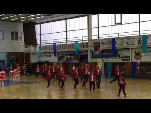 Clar Company Cheb - Heanding Up,přehlídka pohybovych skupin