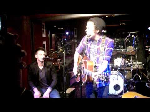 Alex Vargas - Cut The Cord