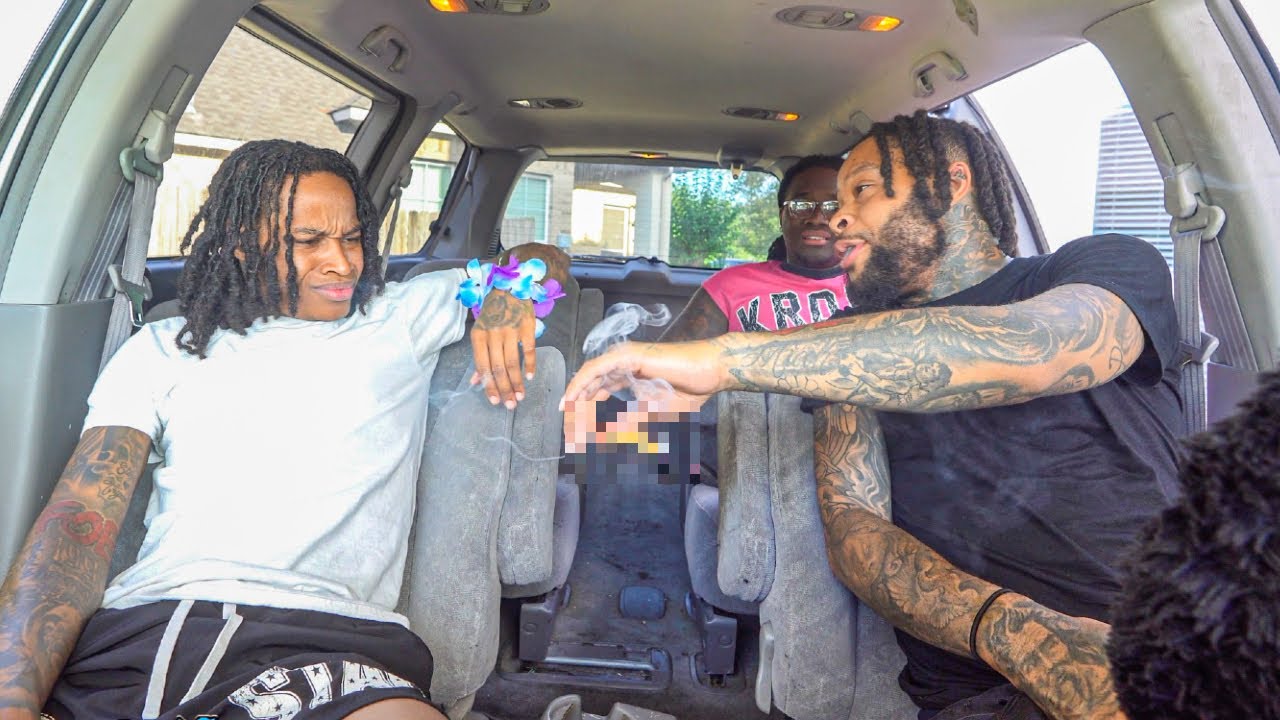 Bringing A CBD Pre Roll To The HOT📦… 