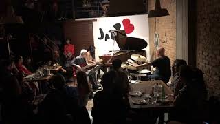 Makiko Yoneda TRIO 7 - Abertura da Tourada - LIVE on JazzB at São Paulo , Brazil -