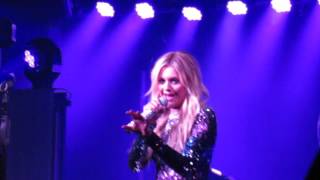 Kelsea Ballerini - Sirens (Musicians On Call)