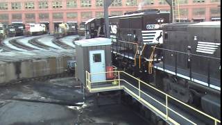 preview picture of video 'Altoona Juniata Locomotive Shops Turn Table Action'