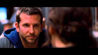 Video trailer för Silver Linings Playbook Official Movie Trailer [HD]