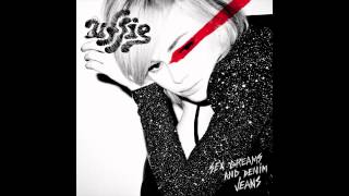 Uffie - MCs Can Kiss (Official Audio)