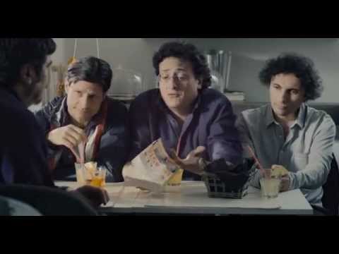 Boris (Il film) - Scena del cast per gli sceneggiatori del nuovo film "La Casta"