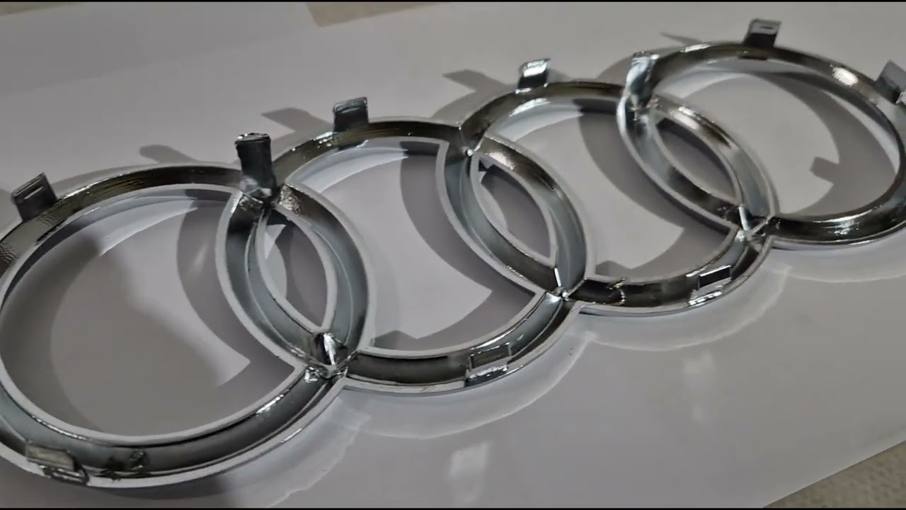 Audi Эмблема (275 мм x 95 мм) Video 1