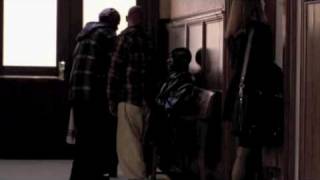 Extrait - Richard et John dans l'ascenseur