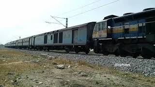 preview picture of video '11018 - Karaikal - Mumbai LTT Weekly Express'