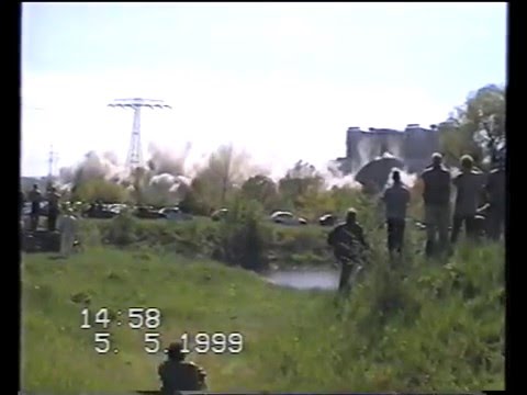 Demolition of the four cooling towers at the Hagenwerder power plant on May 5, 1999