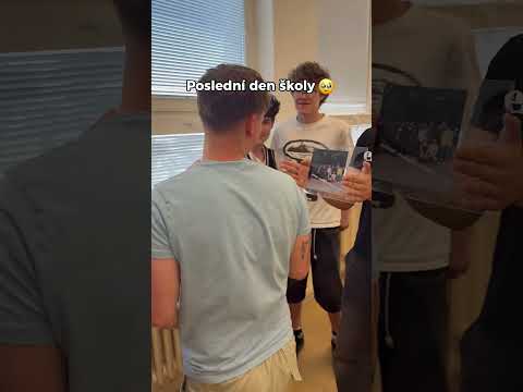 Obdaruj taky svého oblíbeného učitele! 🫵