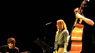 Eline Engholm trio - Spring can really hang you up the most