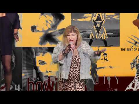 crossdress rocksensation Fiona de Wilde plays the jean genie