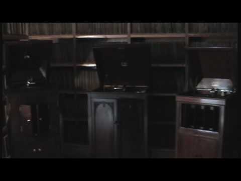 In The Shadows  -  Harry Hudson's Melody Men