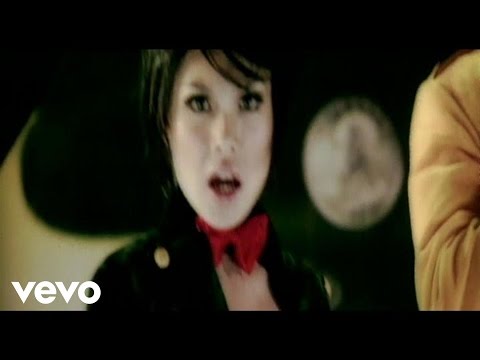 download lagu mp3 mp4 Lirik Tangga Oh Teganya, download lagu Lirik Tangga Oh Teganya gratis, unduh video klip Lirik Tangga Oh Teganya