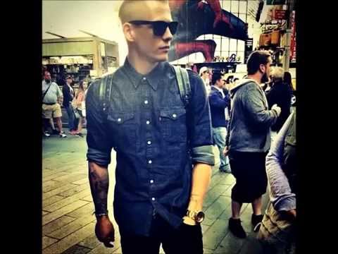 Lewi Morgan _ Rixton Sexy moment ( With The Lights On)