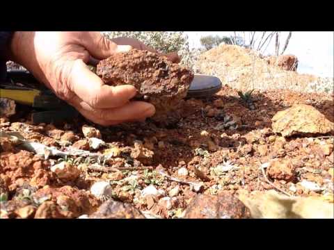 Gold in iron stone..Thats Magnetic part one of two..!!!!!!! In Western Australia