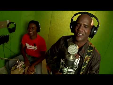 Jandy Feliz - Metete (Video Oficial)