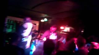 MC Lars &amp; MC Chris - Roommate From Hell (Live)