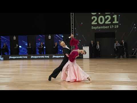 WDSF WORLD OPEN STANDARD. Viennese waltz