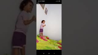 Download lagu lagu sayang via valen versi aqilla lengkap dengan ekspresi menggemaskan mp3