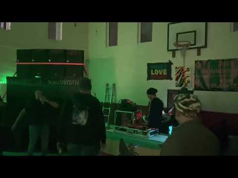 Kiki Slawter playing Amelia Harmony - Hold on Tight @ Upton Lea Community Centre 04/02/23