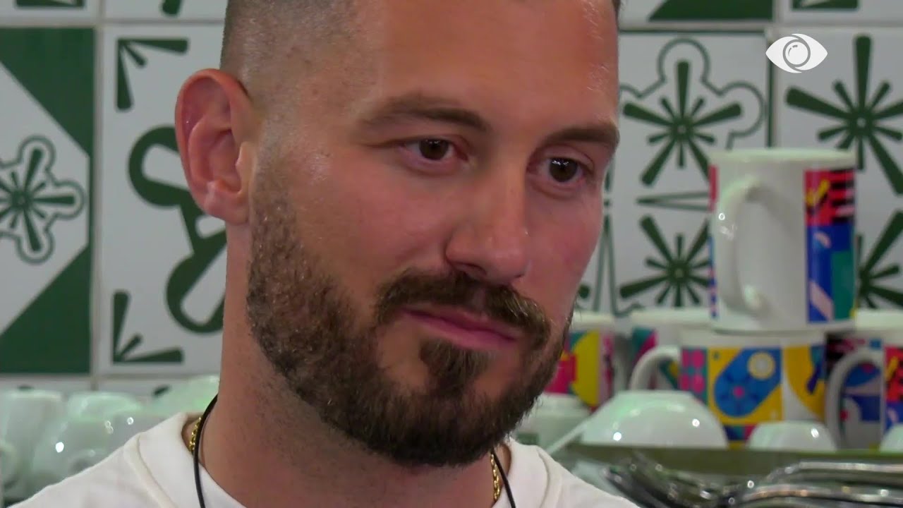 “Pse tu kanë mbushur sytë me lot?”/ Meritoni-Romeos: Po të jap edhe mësime