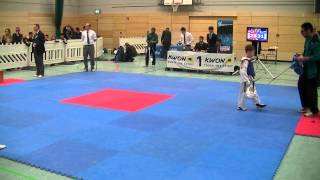 preview picture of video 'Tahir Yazici Taekwondo Türk SV Bobingen TKD 13.12.14'