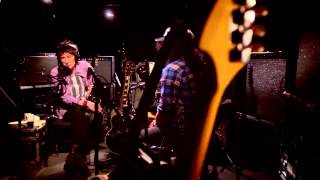 Ronnie Wood and Slash discuss the Jeff Beck Group