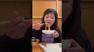 Download lagu EATING SPICY RAMEN NOODLES WHEN THIS HAPPENED... #shorts #mukbang #food mp3
